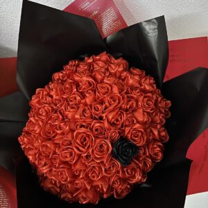 Saten Ruže | Unikatni Buketi i Vječno Cvijeće - DekorativniSvijet